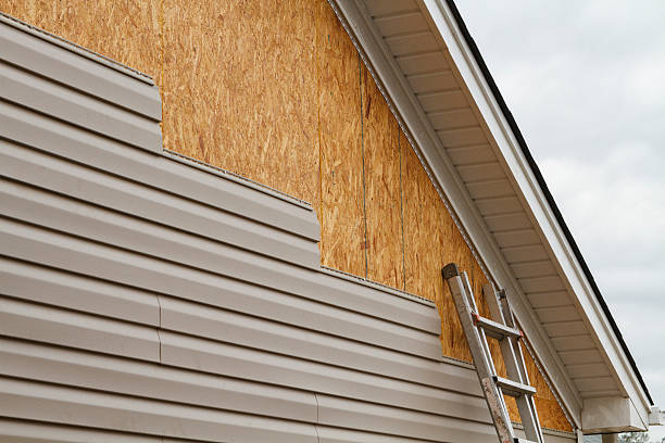 24/7 Emergency Siding Repair experts in Fayetteville, NY